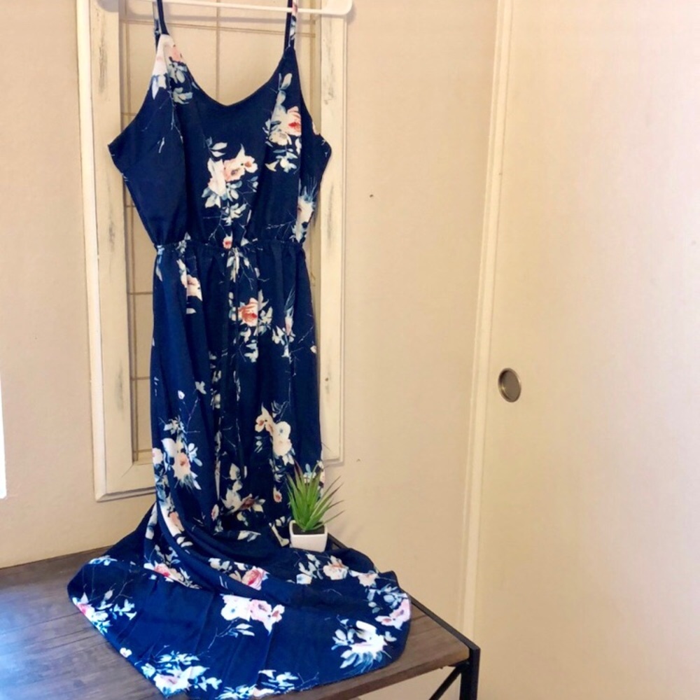 Last 1. PRICE⬇️TODAY 😊🌸Bohemian Maxi Dress🌸 - Picture 4 of 5